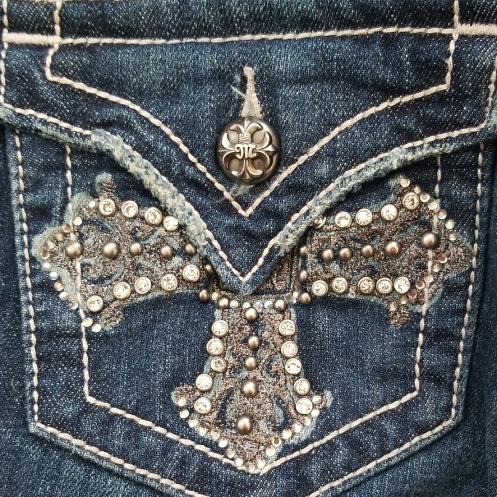 Miss Me Blue Wash Bling Pocket Skinny Jean - Picture 8 of 8